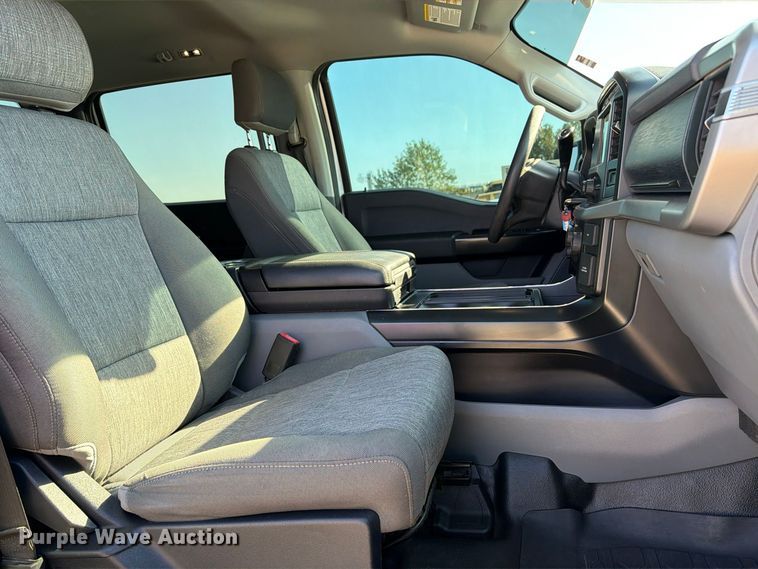 image for item FI0465 2021 Ford F150 XL Crew Cab pickup truck
