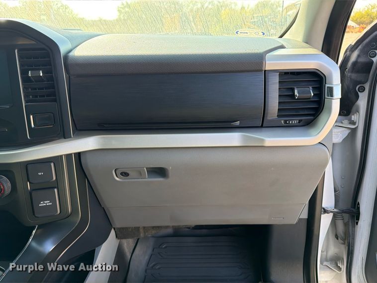 image for item FI0465 2021 Ford F150 XL Crew Cab pickup truck