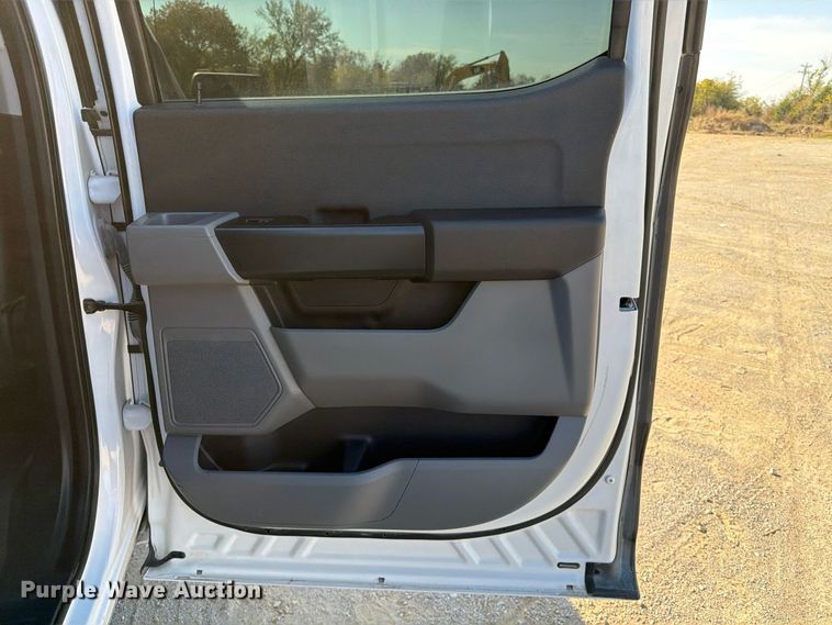 image for item FI0465 2021 Ford F150 XL Crew Cab pickup truck