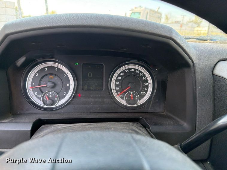 image for item FI0467 2015 RAM 5500 truck cab and chassis