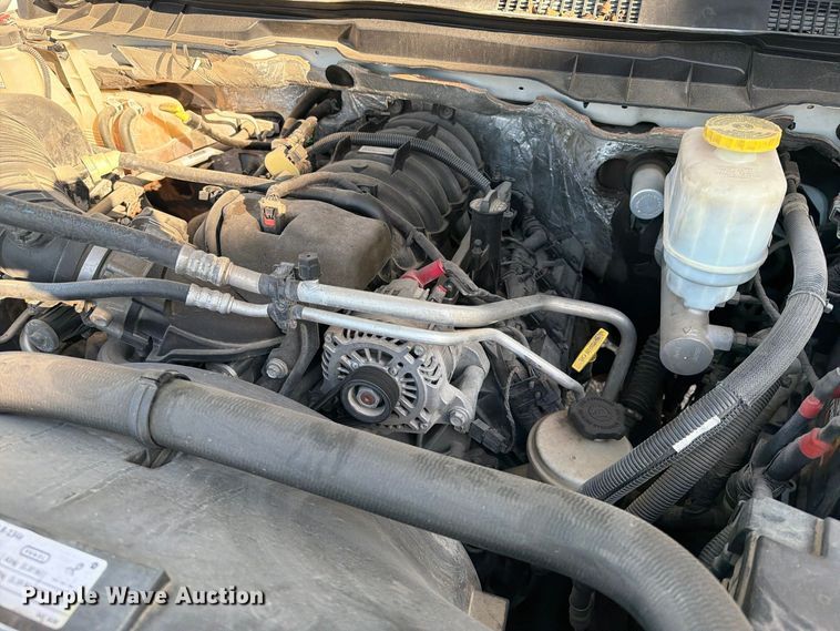image for item FI0467 2015 RAM 5500 truck cab and chassis