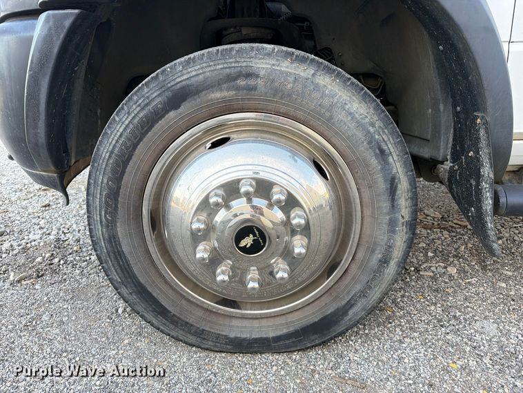 image for item FI0467 2015 RAM 5500 truck cab and chassis