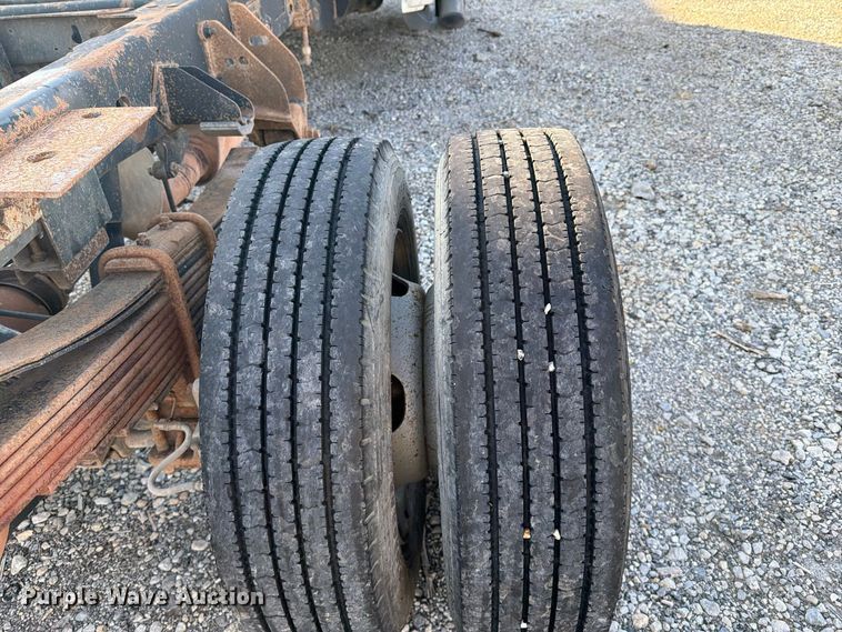 image for item FI0467 2015 RAM 5500 truck cab and chassis