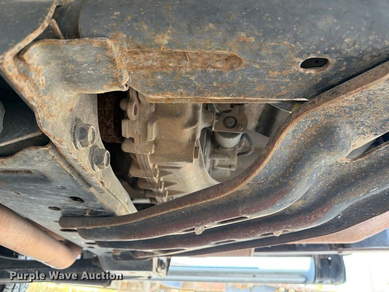 image for item FI0468 2015 RAM 3500 Heavy Duty pickup truck cab and chassis