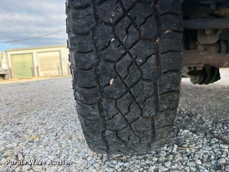 image for item FI0468 2015 RAM 3500 Heavy Duty pickup truck cab and chassis