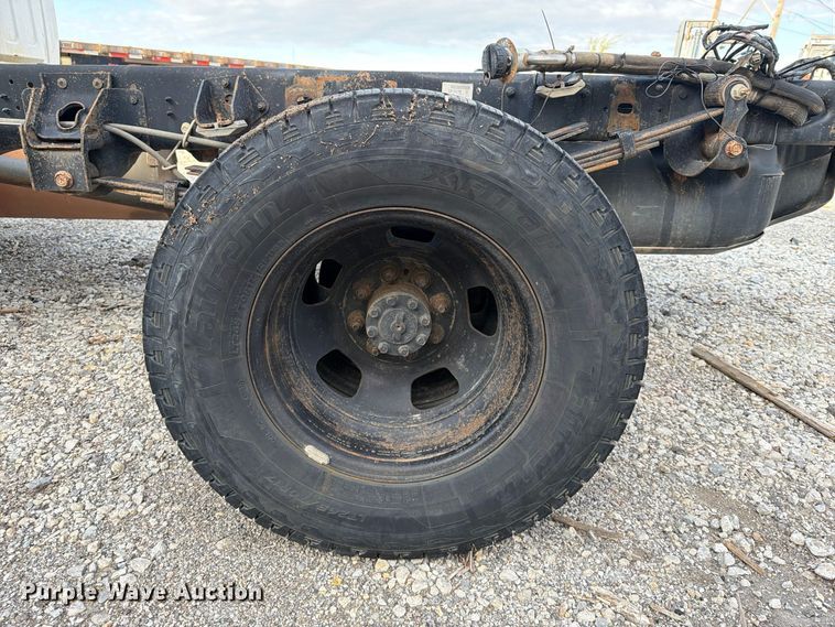 image for item FI0468 2015 RAM 3500 Heavy Duty pickup truck cab and chassis
