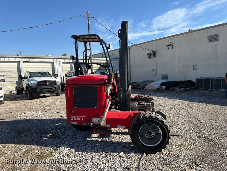 image for item FI0469 2013 Moffett M55.4 forklift