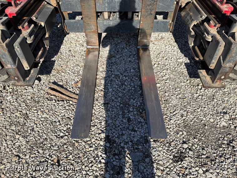 image for item FI0469 2013 Moffett M55.4 forklift