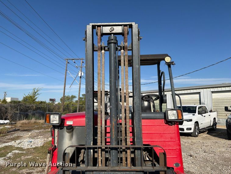 image for item FI0469 2013 Moffett M55.4 forklift