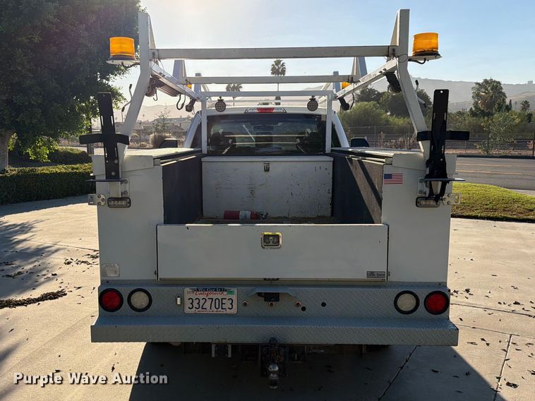 image for item FI2054 2019 Ford F250 Super Duty utility bed pickup truck