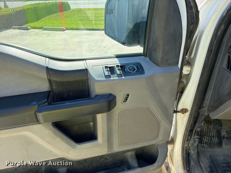 image for item FI2058 2016 Ford F150 Ext. Cab pickup truck