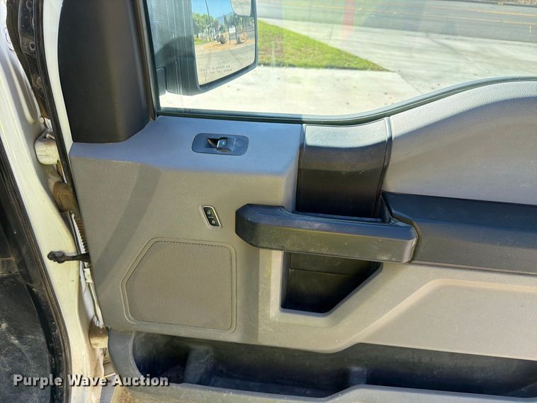 image for item FI2058 2016 Ford F150 Ext. Cab pickup truck