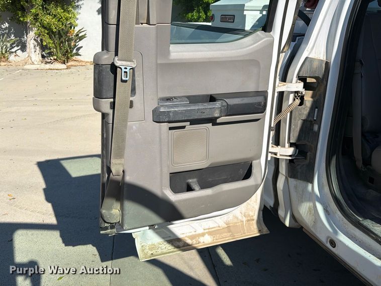 image for item FI2058 2016 Ford F150 Ext. Cab pickup truck