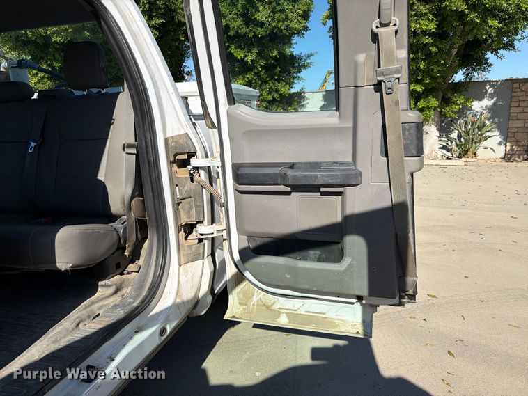 image for item FI2058 2016 Ford F150 Ext. Cab pickup truck