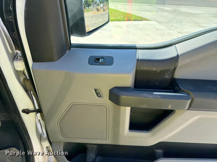 image for item FI2059 2019 Ford F150 Ext. Cab pickup truck