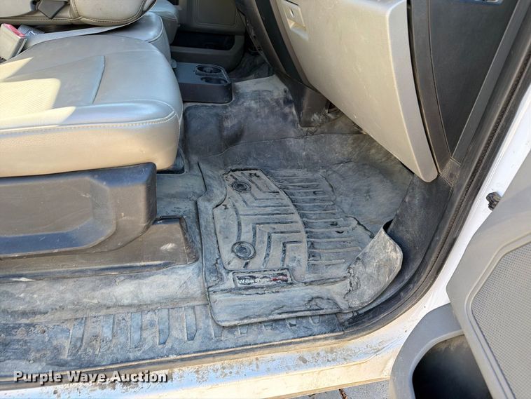 image for item FI2059 2019 Ford F150 Ext. Cab pickup truck