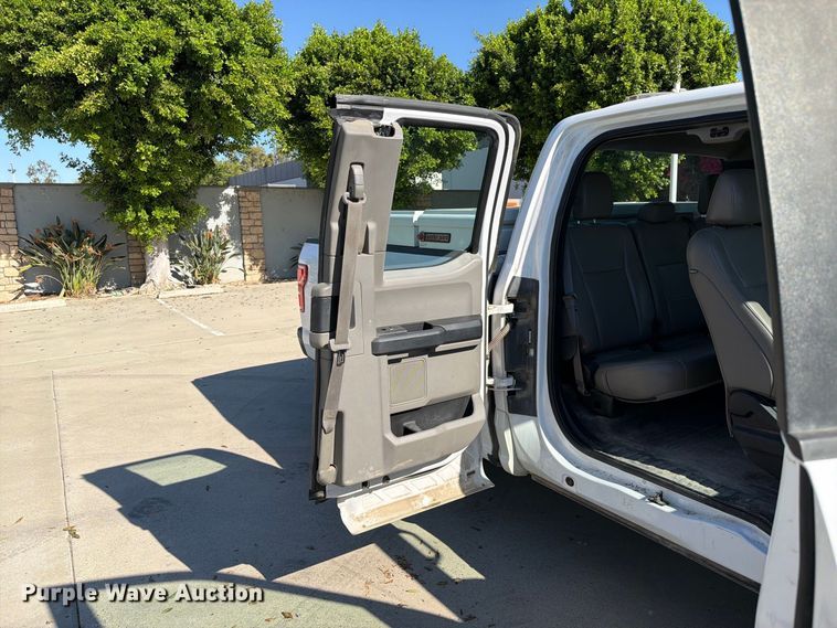image for item FI2059 2019 Ford F150 Ext. Cab pickup truck