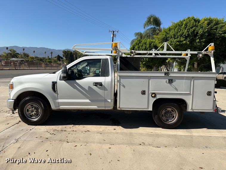 image for item FI2060 2022 Ford F250 utility bed pickup truck