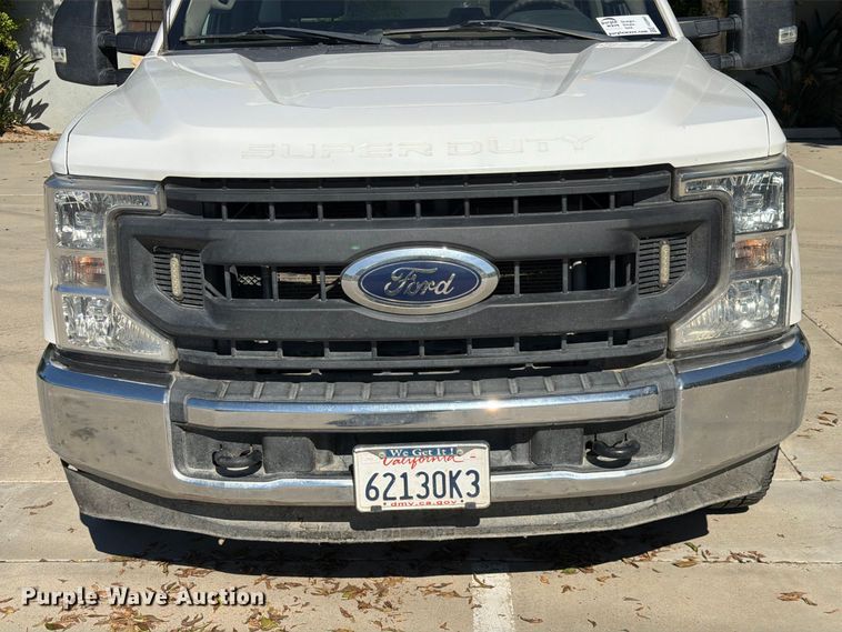 image for item FI2060 2022 Ford F250 utility bed pickup truck