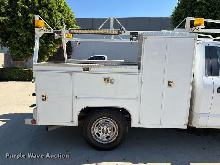 image for item FI2060 2022 Ford F250 utility bed pickup truck