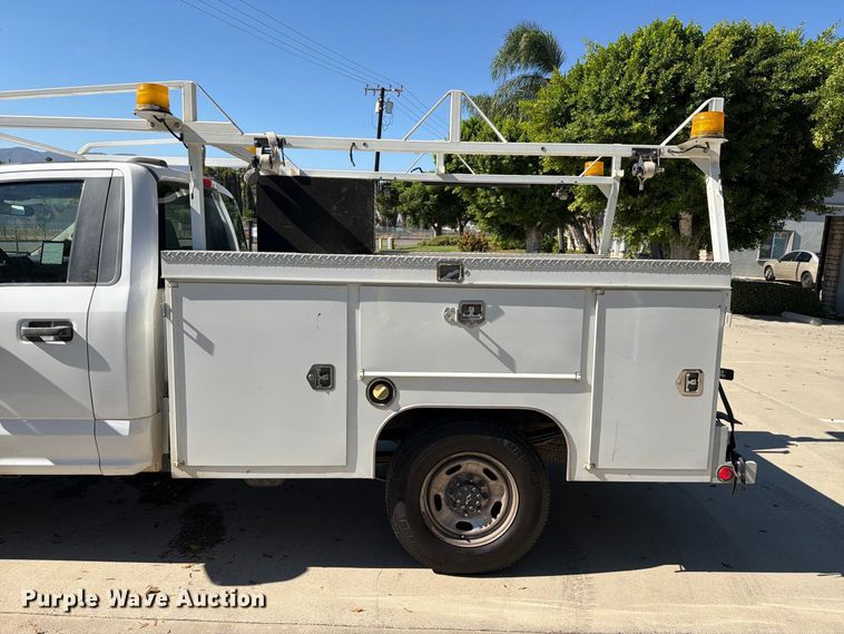 image for item FI2060 2022 Ford F250 utility bed pickup truck