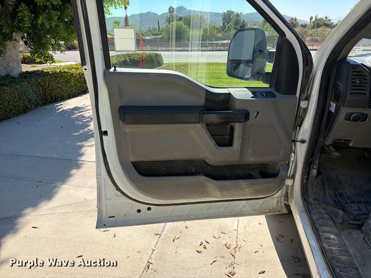 image for item FI2060 2022 Ford F250 utility bed pickup truck
