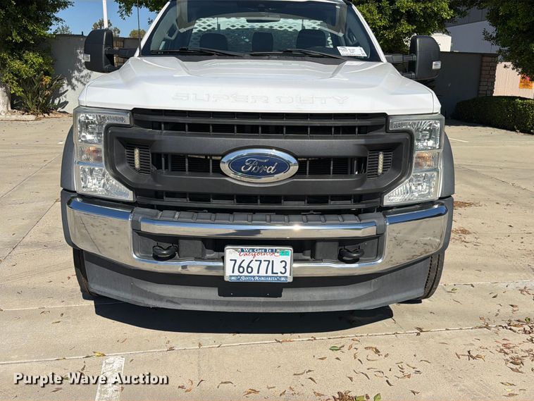 image for item FI2061 2022 Ford F450 Super Duty flatbed truck
