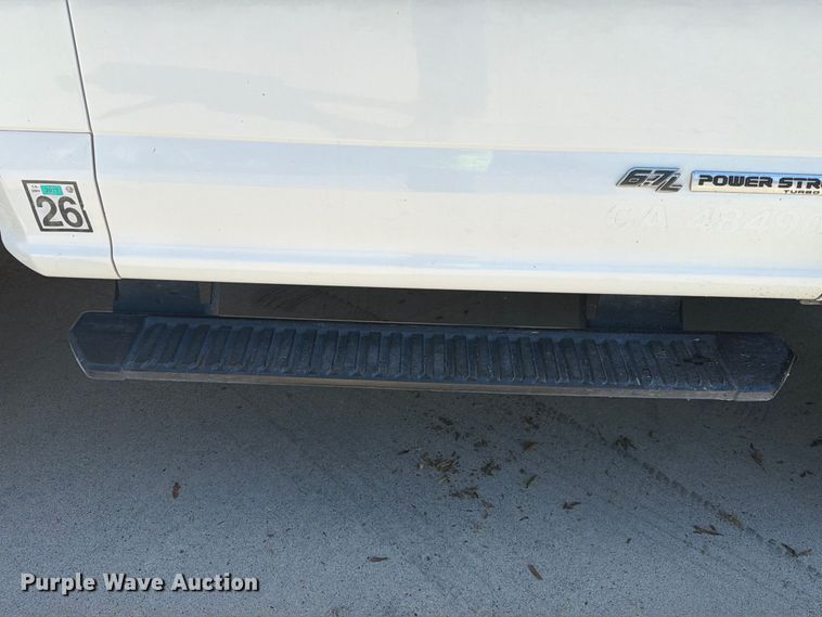 image for item FI2061 2022 Ford F450 Super Duty flatbed truck