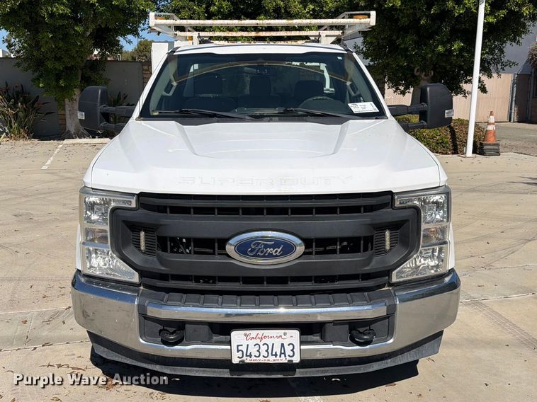 image for item FI2062 2020 Ford F250 Super Duty utility bed pickup truck