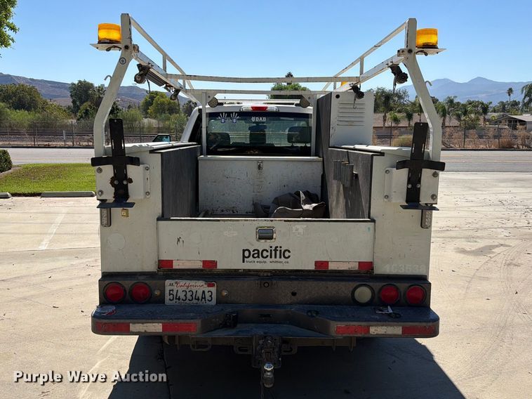 image for item FI2062 2020 Ford F250 Super Duty utility bed pickup truck