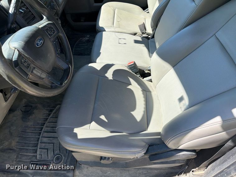 image for item FI2062 2020 Ford F250 Super Duty utility bed pickup truck
