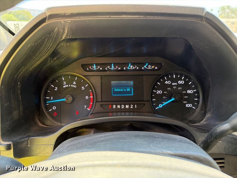 image for item FI2062 2020 Ford F250 Super Duty utility bed pickup truck