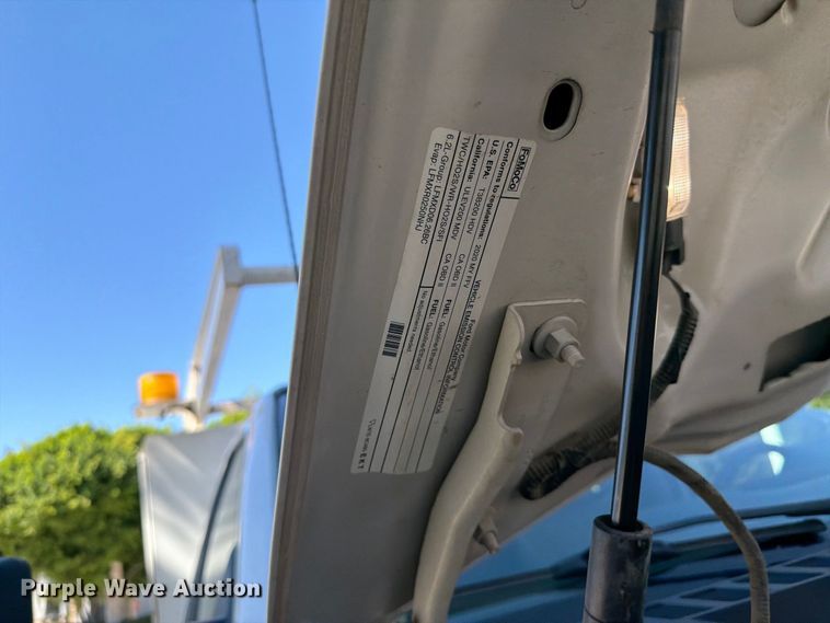 image for item FI2062 2020 Ford F250 Super Duty utility bed pickup truck
