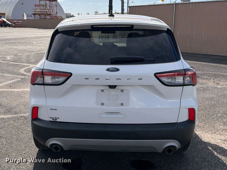 image for item FI2074 2022 Ford Escape SE SUV