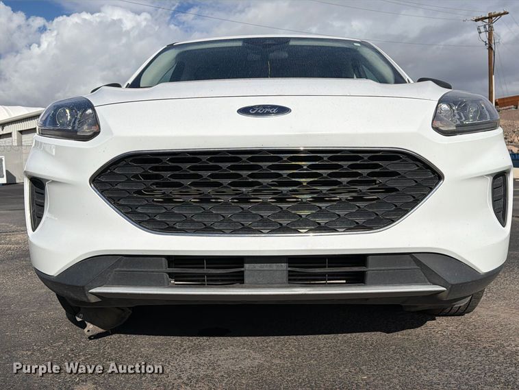 image for item FI2074 2022 Ford Escape SE SUV