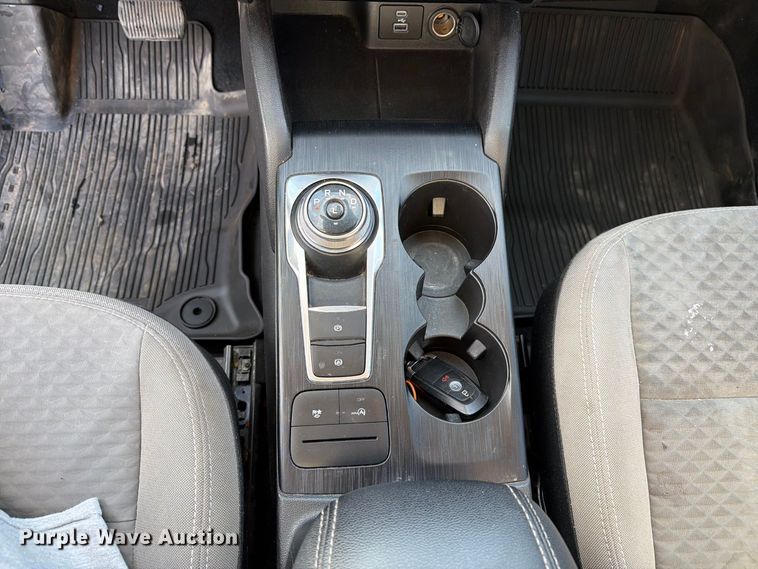 image for item FI2074 2022 Ford Escape SE SUV