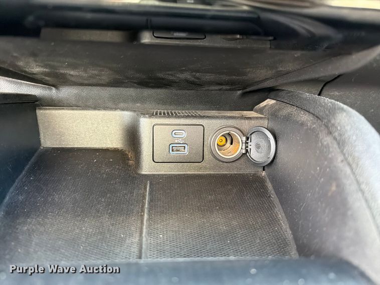 image for item FI2074 2022 Ford Escape SE SUV