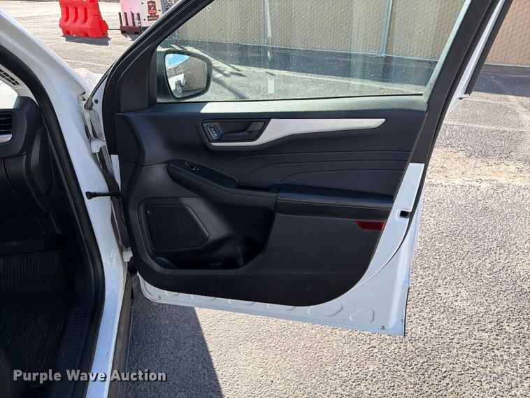 image for item FI2074 2022 Ford Escape SE SUV