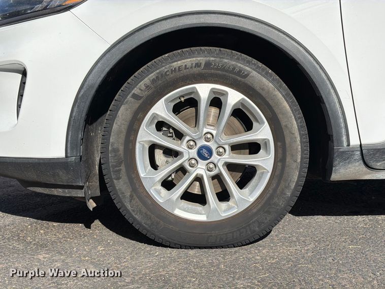image for item FI2074 2022 Ford Escape SE SUV
