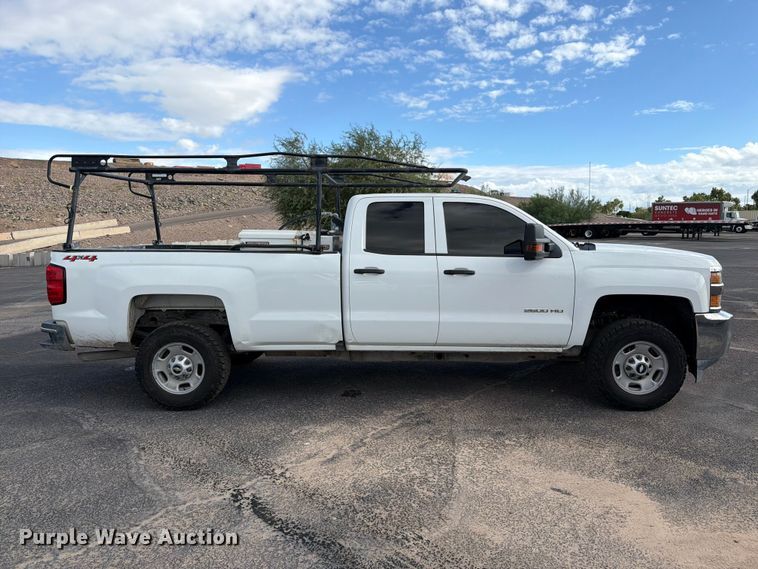 image for item FI2075 2019 Chevrolet Silverado 2500HD Ext. Cab pickup truck