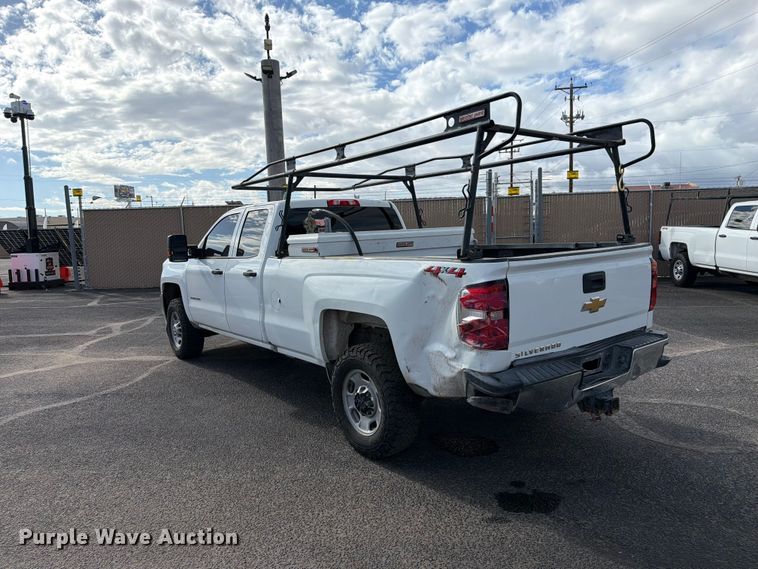 image for item FI2075 2019 Chevrolet Silverado 2500HD Ext. Cab pickup truck