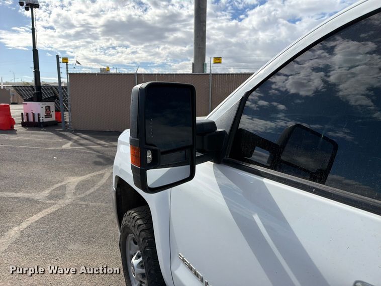image for item FI2075 2019 Chevrolet Silverado 2500HD Ext. Cab pickup truck