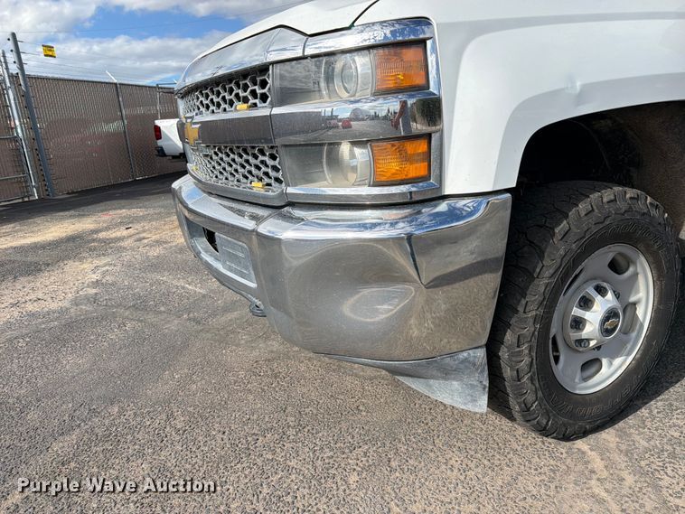 image for item FI2075 2019 Chevrolet Silverado 2500HD Ext. Cab pickup truck