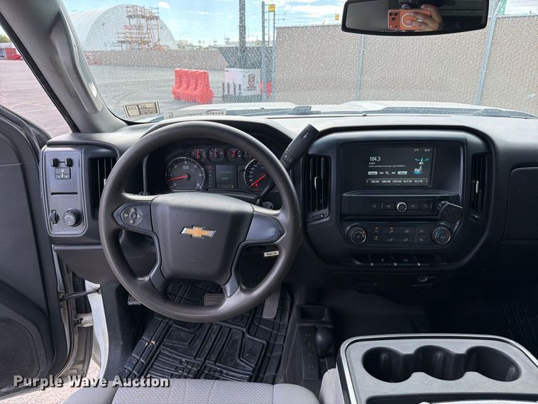 image for item FI2075 2019 Chevrolet Silverado 2500HD Ext. Cab pickup truck