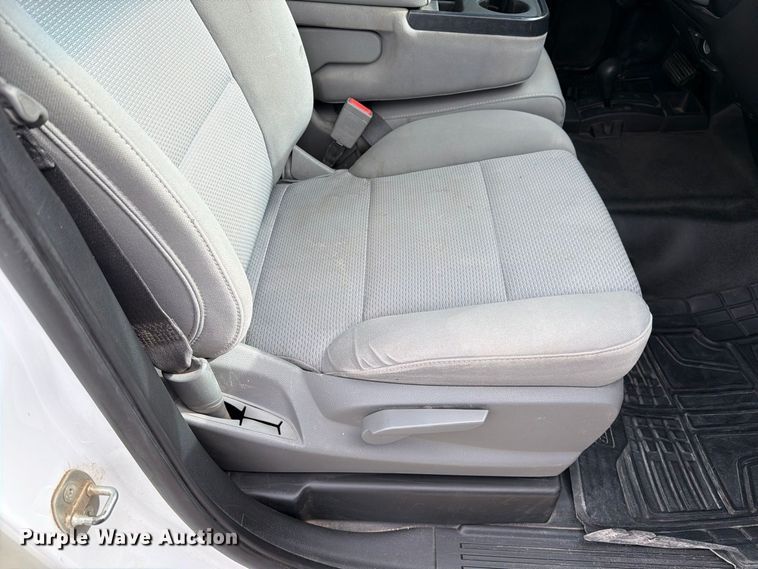 image for item FI2075 2019 Chevrolet Silverado 2500HD Ext. Cab pickup truck
