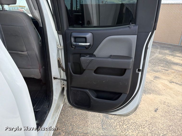 image for item FI2075 2019 Chevrolet Silverado 2500HD Ext. Cab pickup truck
