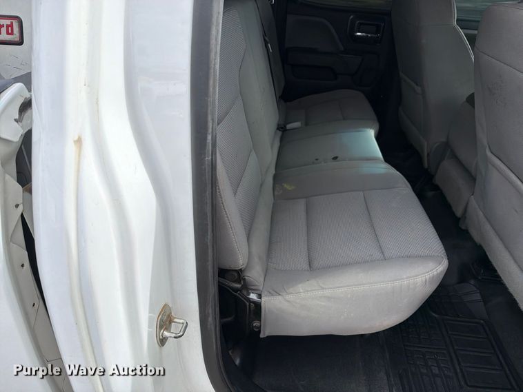 image for item FI2075 2019 Chevrolet Silverado 2500HD Ext. Cab pickup truck