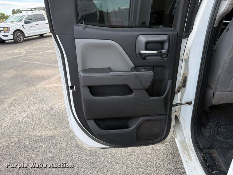 image for item FI2075 2019 Chevrolet Silverado 2500HD Ext. Cab pickup truck