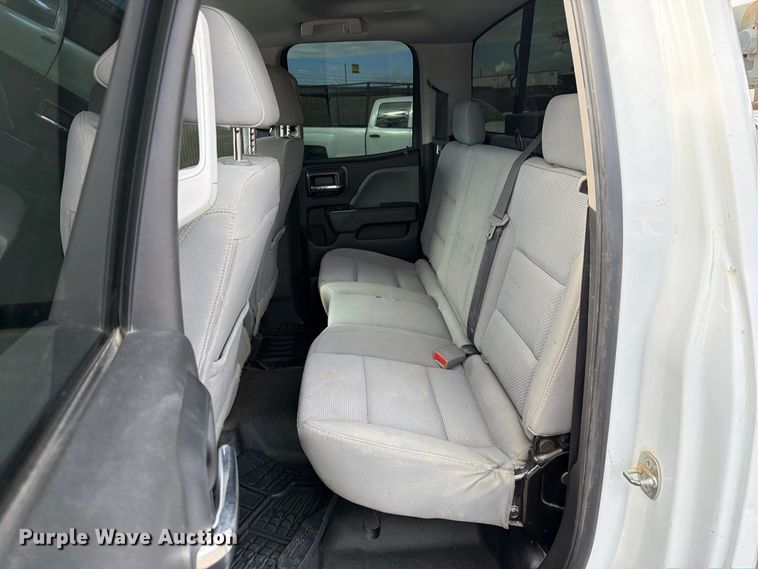 image for item FI2075 2019 Chevrolet Silverado 2500HD Ext. Cab pickup truck