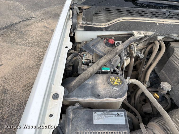 image for item FI2075 2019 Chevrolet Silverado 2500HD Ext. Cab pickup truck
